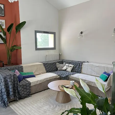 Villa 6 Et Piscine Entre La Et La