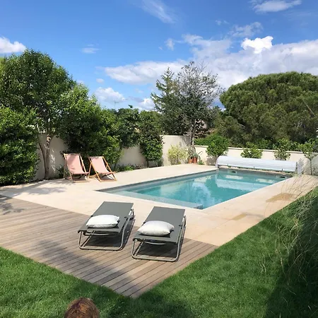 Villa 6 Et Piscine Entre La Et La