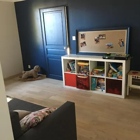 6 Et Piscine Entre La Et La Willa