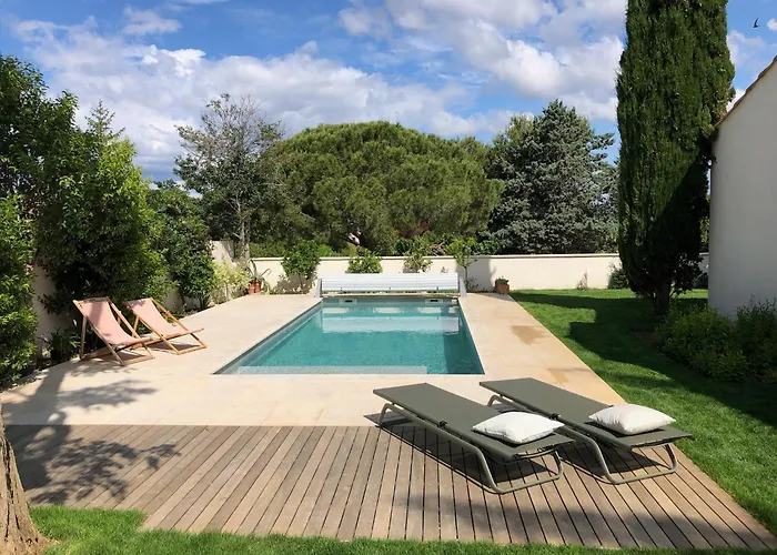 Villa 6 Et Piscine Entre La Et La *